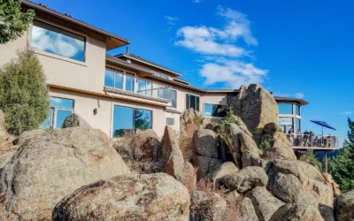 Why the Foothills Are So Appealing